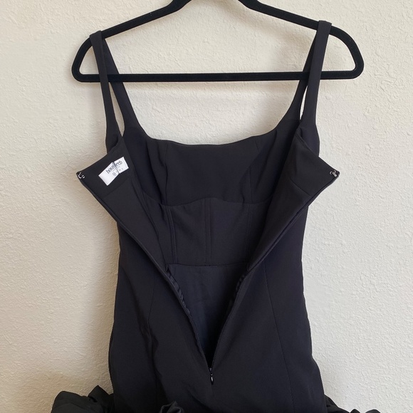 HOUSE OF CB 'Lilou' Black Ruffle Hem‎ Dress /Size XS NWOT - Picture 12 of 17